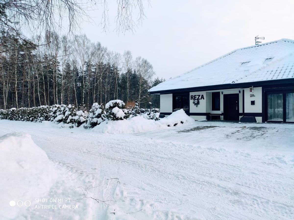 Reza Vila Bełchatów Exterior foto